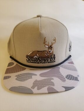 NWOT Men's Tan & Gray Deer Patch Snapback Hat